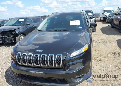 2015 Jeep Cherokee Latitude z USA, uszkodzony, nr VIN 1C4PJLCB2FW737264